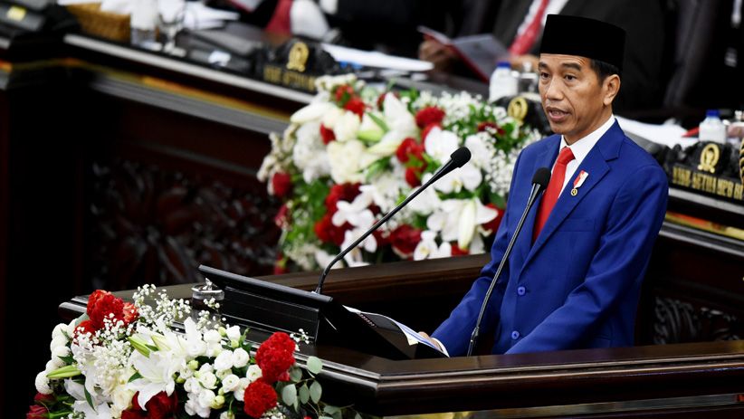 Pakai Jas Biru Tua, Presiden Jokowi Sampaikan Pidato Kenegaraan - Bagian 1