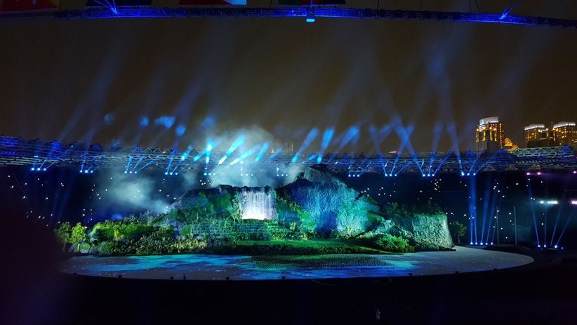 Pesta Kembang Api Meriahkan Pembukaan Asian Games 2018 - Bagian 4