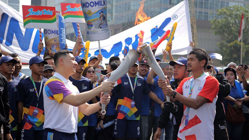 Indofood Ikut Meriahkan Pawai Obor Api Abadi Asian Games 2018 - Bagian 1