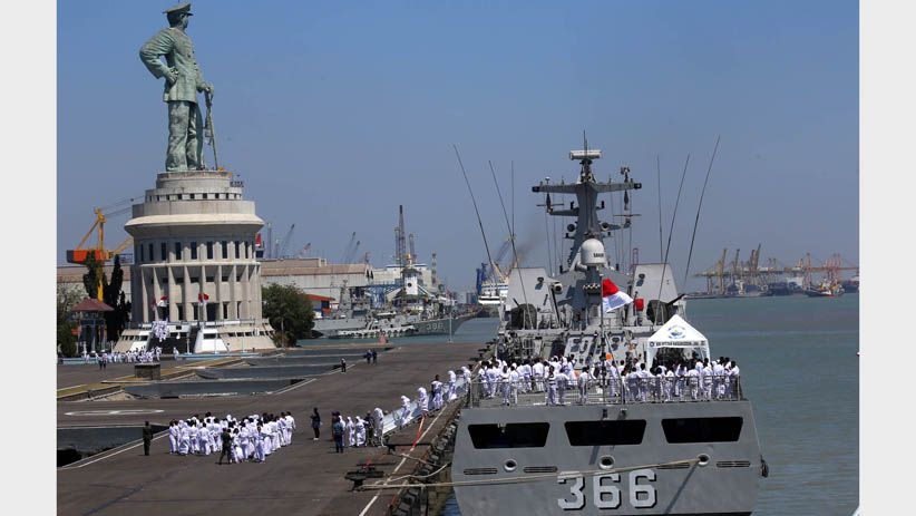 Perkuat Nasionalisme, Mahasiswa Baru Unitomo Kunjungi Koarmada - Bagian 6