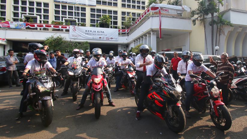 9 Sekjen Parpol Pendukung Jokowi-Ma'ruf Amin Naik Moge ke KPU - Bagian 1