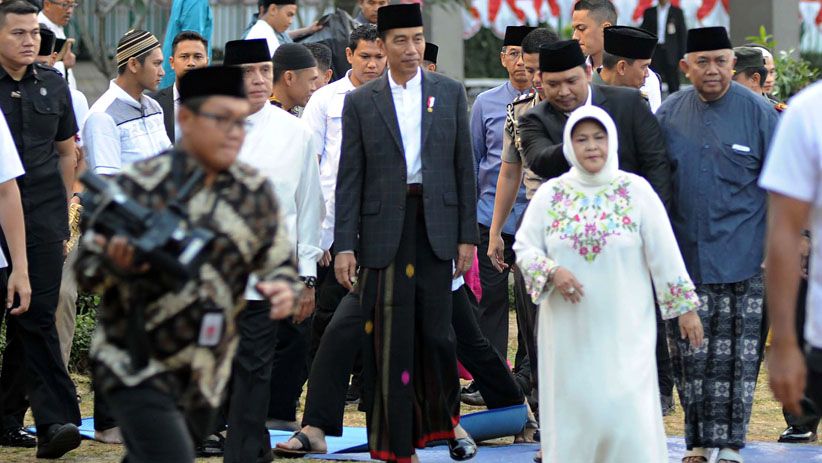 Usai Salat Idul Adha, Presiden Jokowi Serahkan Sapi 1,4 Ton - Bagian 5