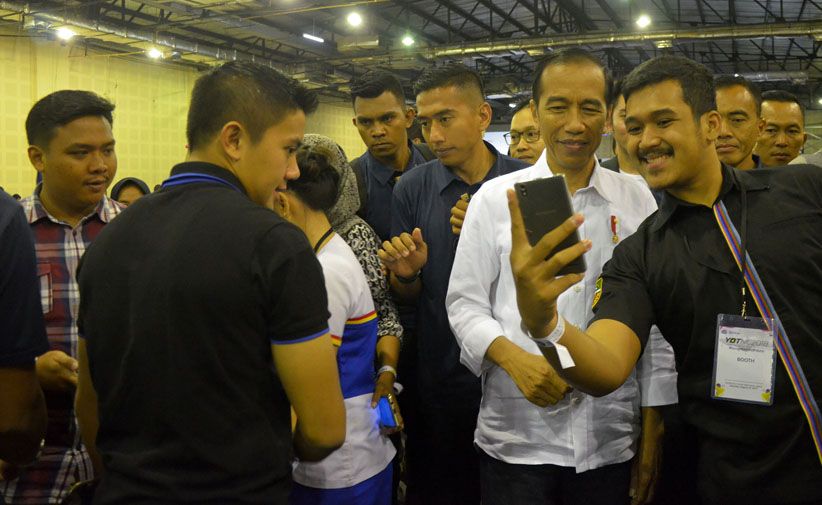 Jokowi Ajak Generasi Muda untuk Ciptakan Peluang di Era Revolusi Industri 4.0 - Bagian 3