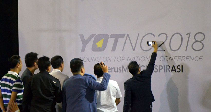Jokowi Ajak Generasi Muda untuk Ciptakan Peluang di Era Revolusi Industri 4.0 - Bagian 4