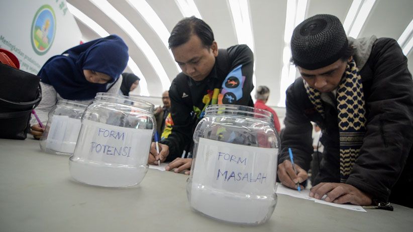 Tampung Aspirasi, Ridwan Kamil Undang Masyarakat Jabar ke Gedung Merdeka - Bagian 2