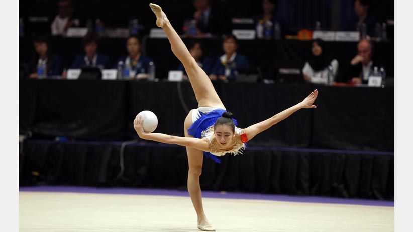 Aksi Atlet Cantik di Final Senam Ritmik Asian Games 2018 - Bagian 8