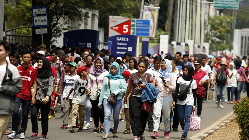 Nonton Penutupan Asian Games 2018, Ribuan Warga Berdatangan ke GBK  - Bagian 4