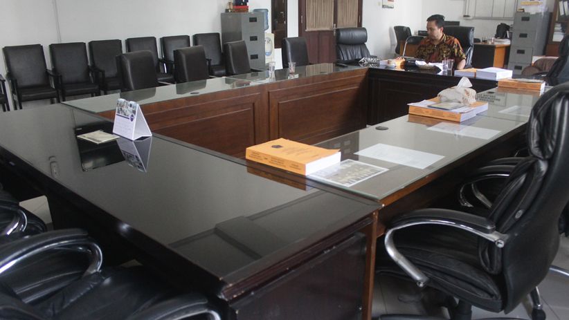41 Anggota Dewan Jadi Tersangka, Kantor DPRD Kota Malang Kosong - Bagian 1