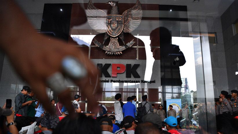 Puluhan Korban PHK Freeport Datangi KPK Laporkan Dugaan Gratifikasi - Bagian 2