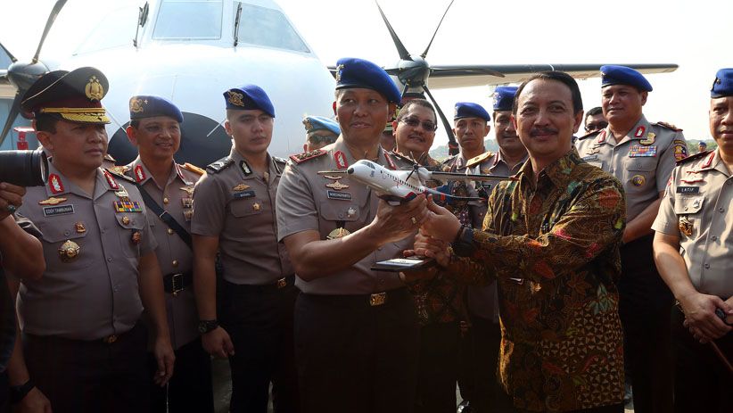 PT DI Serahkan Pesawat CN 295 kepada Polri - Bagian 1