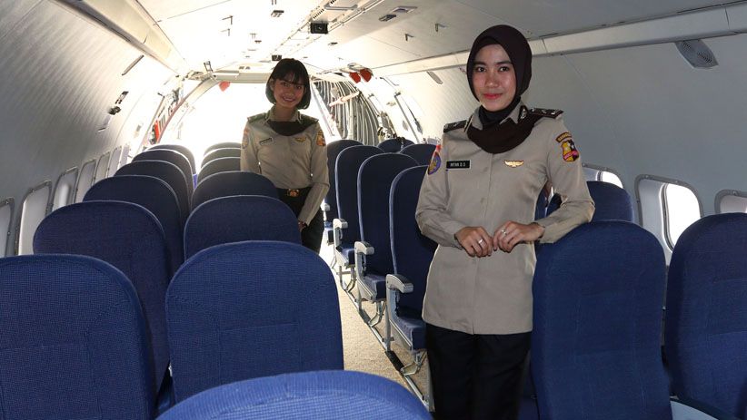 PT DI Serahkan Pesawat CN 295 kepada Polri - Bagian 6