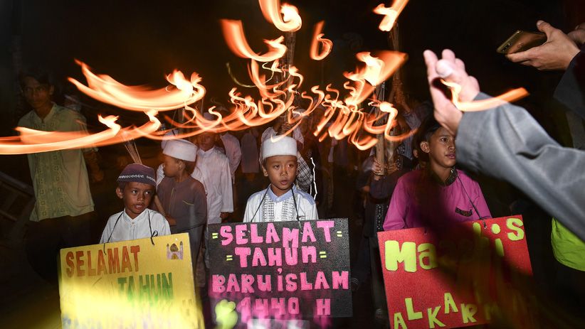Foto-Foto Pawai Obor Tahun Baru Islam 1440 Hijriah di Berbagai Daerah - Bagian 1