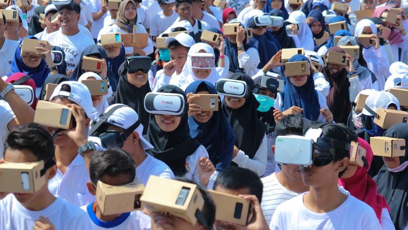 2.232 Mahasiswa UMS Menari Pakai VR Dapat Rekor MURI - Bagian 2