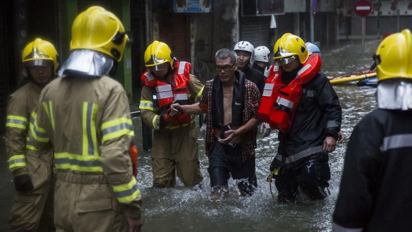 Bergerak dari Filipina, Ini Foto-Foto Badai Mangkhut Mengamuk di China - Bagian 9