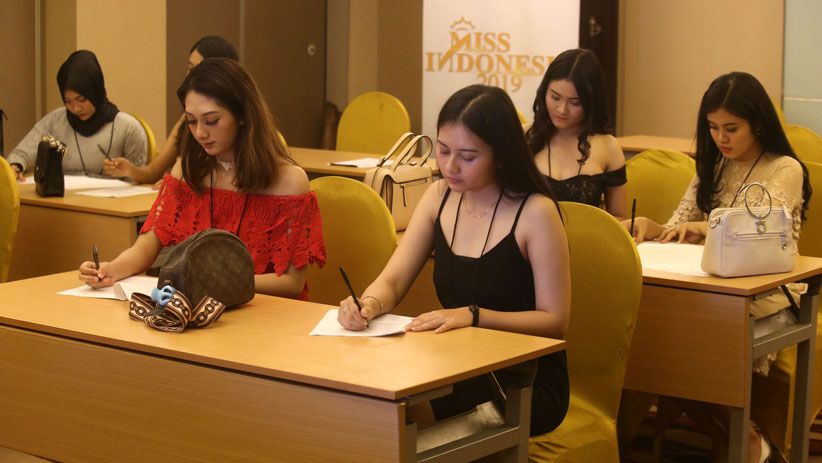 Deretan Perempuan Cantik Ikut Audisi Miss Indonesia 2019 di Surabaya - Bagian 4
