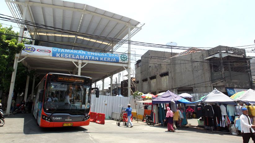 Proyek Pembangunan Skybridge Tanah Abang Dikebut - Bagian 3