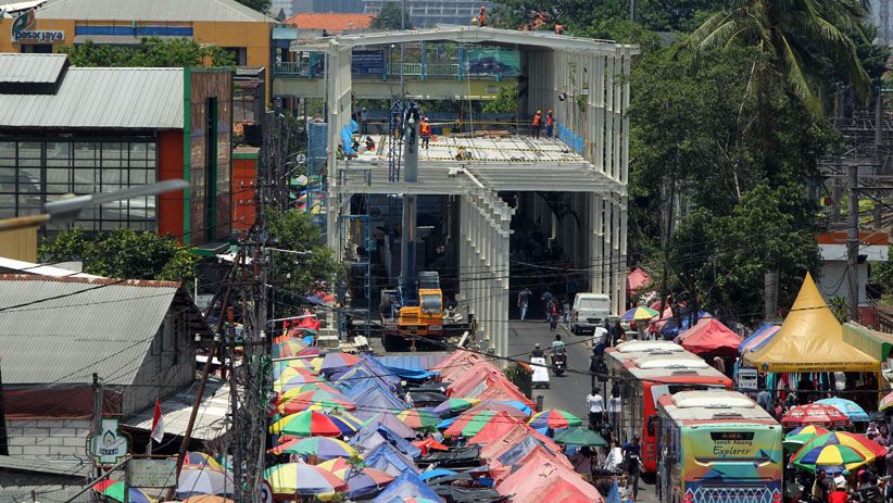 Proyek Pembangunan Skybridge Tanah Abang Dikebut - Bagian 1