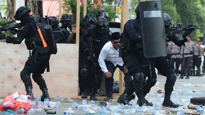 Polda Sulteng Gelar Simulasi Pengamanan Pemilihan Presiden 2019 - Bagian 1