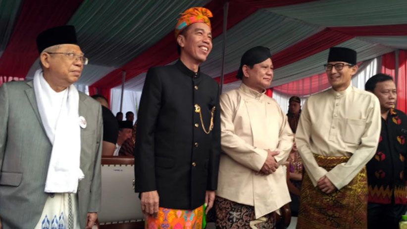 Deklarasi Kampanye Damai, Capres-Cawapres Pakai Baju Adat - Bagian 1