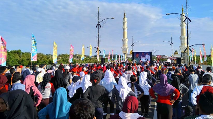 Kirab Pemuda Tanam Bibit Mangrove di Pesisir Pantai Tanjung Pinang