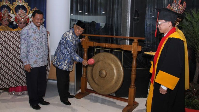 Universitas Matana Gelar Wisuda Perdana dan Dies Natalis IV 2017/2018 - Bagian 1