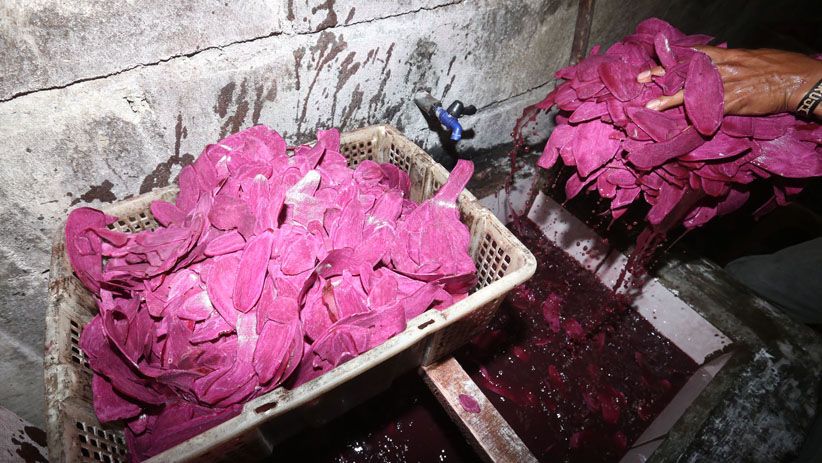 Manisnya Keripik Telo Ungu Khas Trawas Mojokerto