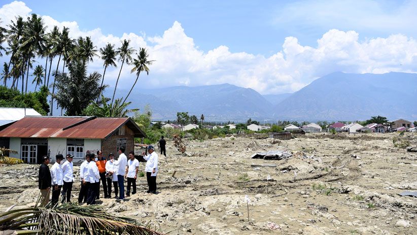Pantau Penanganan Bencana, Jokowi Kunjungi Lokasi Gempa Palu - Bagian 4