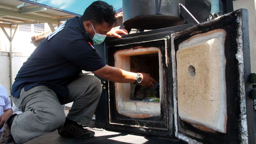 BNNP Jawa Timur Musnahkan 5,8 Kg Sabu