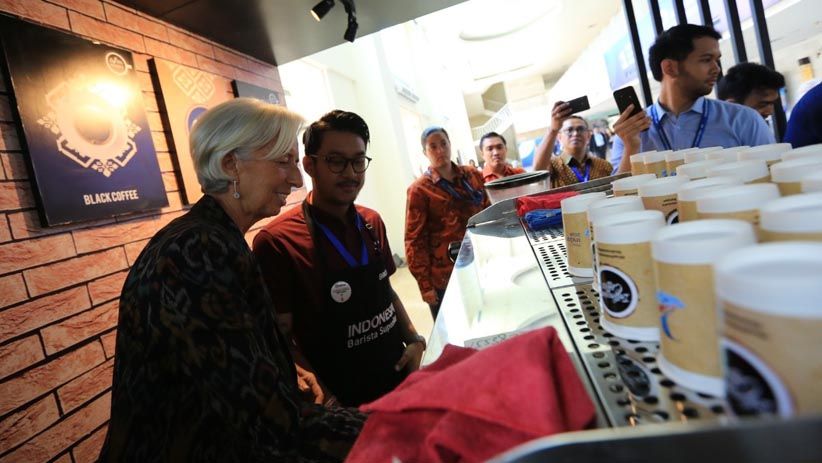 Bos IMF Menikmati Kopi Nusantara di Booth Bank BRI - Bagian 2