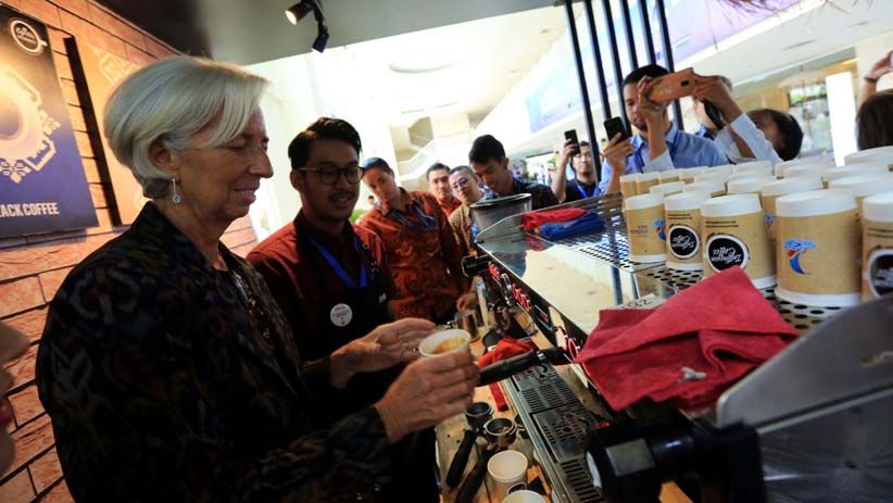 Bos IMF Menikmati Kopi Nusantara di Booth Bank BRI - Bagian 1