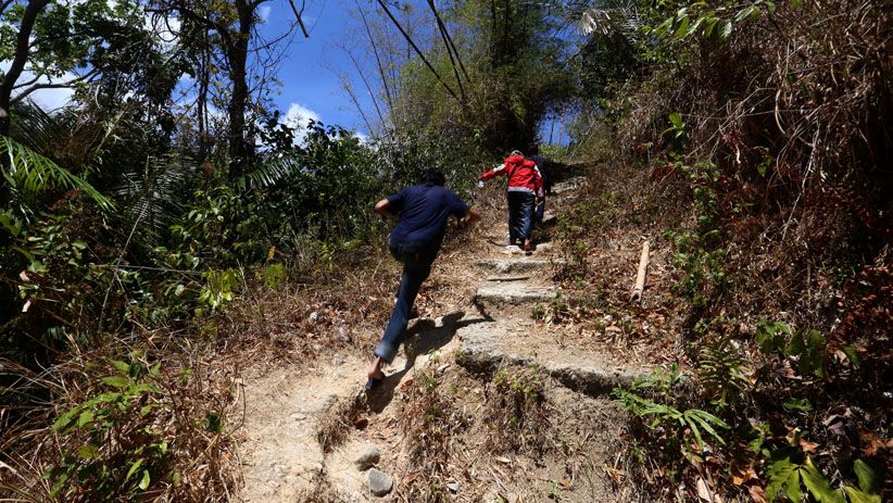 Danau Kastoba, Surga Kecil di Tengah Pulau Bawean Danau Kastoba, Surga Kecil di Tengah Pulau Bawean