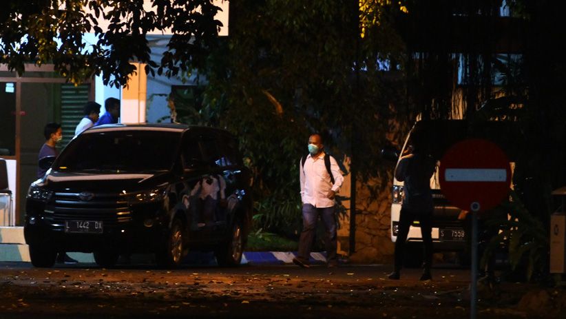 KPK Geledah Rumah Dinas Bupati Malang Rendra Kresna