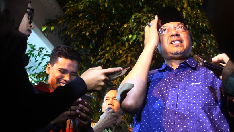 KPK Geledah Rumah Dinas Bupati Malang Rendra Kresna - Bagian 2