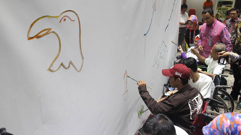 Gubernur Anies Fasilitasi Bakat Seni Penyandang Disabilitas - Bagian 2