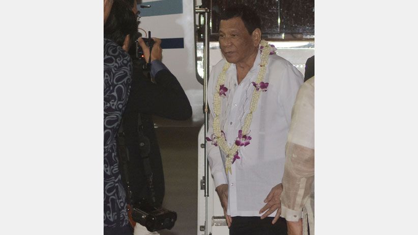 Presiden Duterte Tiba di Bali untuk Menghadiri ASEAN Leaders Gathering - Bagian 3