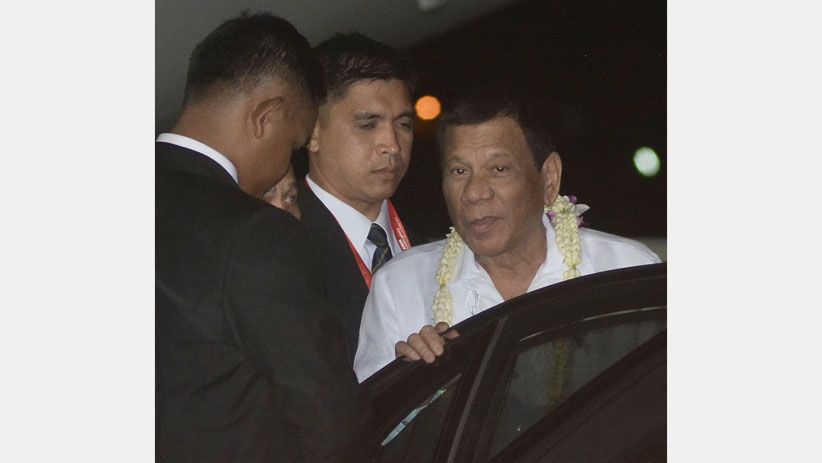 Presiden Duterte Tiba di Bali untuk Menghadiri ASEAN Leaders Gathering - Bagian 2