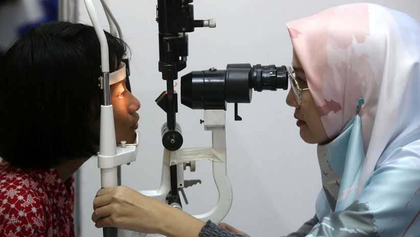 Menkes Tinjau Pemeriksaan Mata Gratis di Surabaya - Bagian 5