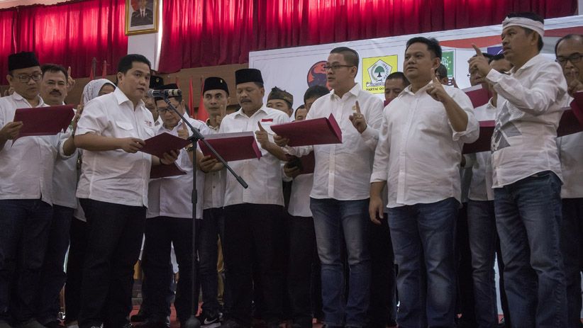 Dikukuhkan Erick Thohir, TKD Jawa Barat Siap Menangkan Jokowi-Ma'ruf Amin - Bagian 1