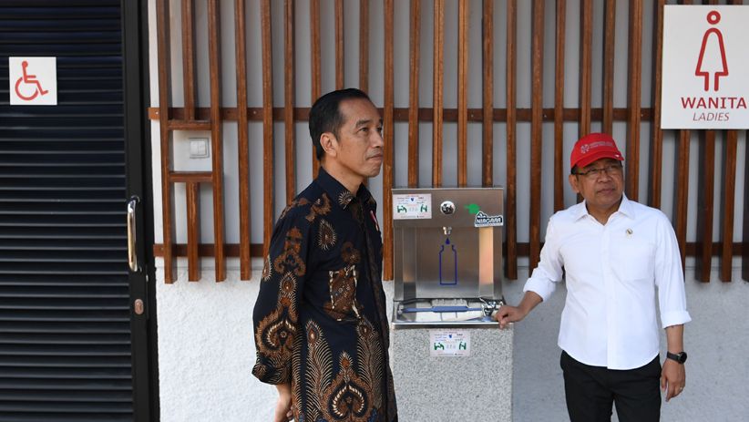 Presiden Jokowi Cek Fasilitas untuk Penyandang Disabilitas di Stadion GBK - Bagian 2