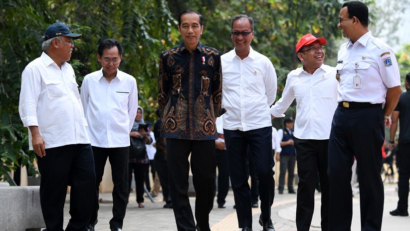 Presiden Jokowi Cek Fasilitas untuk Penyandang Disabilitas di Stadion GBK - Bagian 1