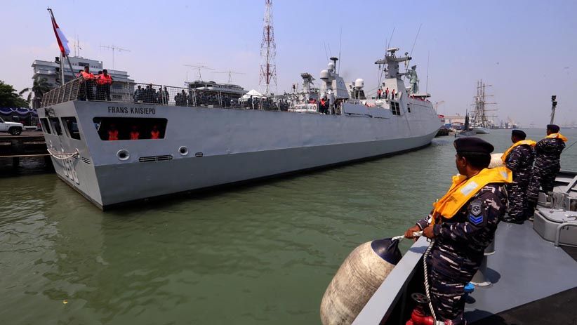 Pangkoarmada II Inspeksi Kapal Perang TNI AL