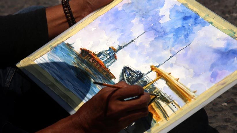 Kenalkan Ikon Surabaya, 80 Seniman Melukis Pelabuhan Tanjung Perak