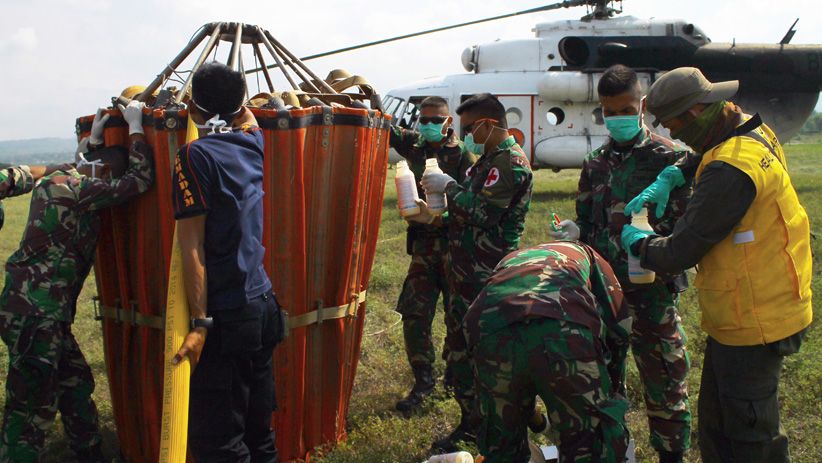 BNPB Gunakan Metode Water Bombing untuk Semprot Cairan Disinfektan - Bagian 4