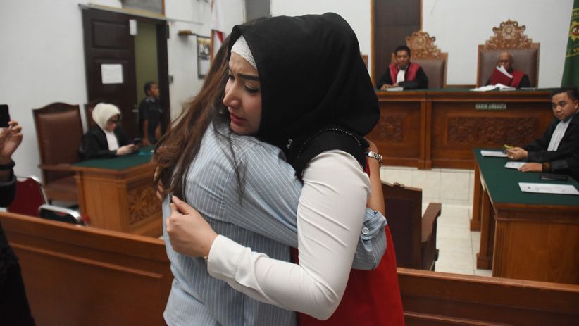 Tangisan Roro Fitria saat Pembacaan Duplik Sidang Kasus Narkoba - Bagian 2