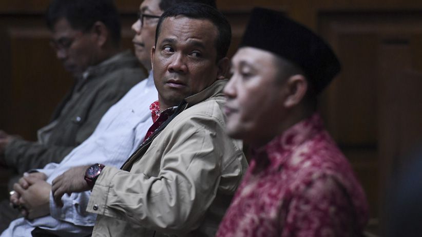 Dua Anggota DPRD Lampung Tengah Dituntut 8 dan 5 Tahun Penjara - Bagian 2