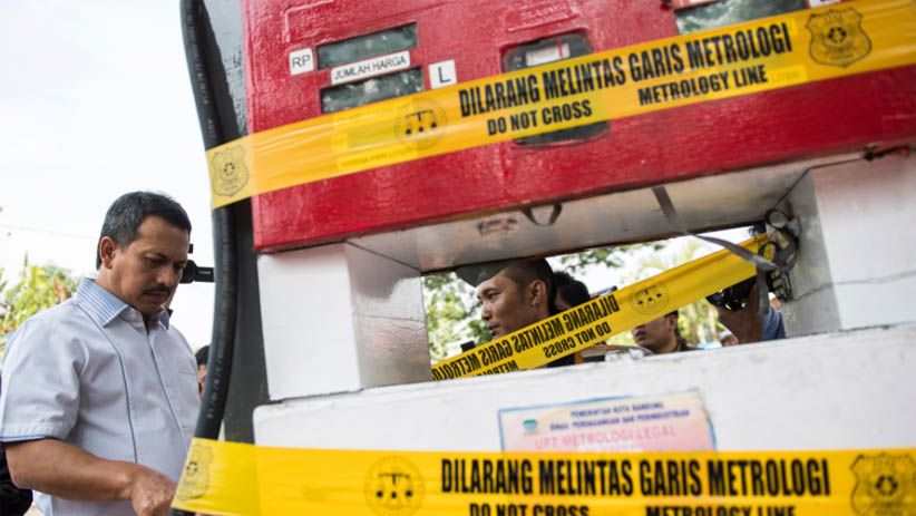 Ketahuan Memanipulasi Jumlah BBM, SPBU di Bandung Disegel
