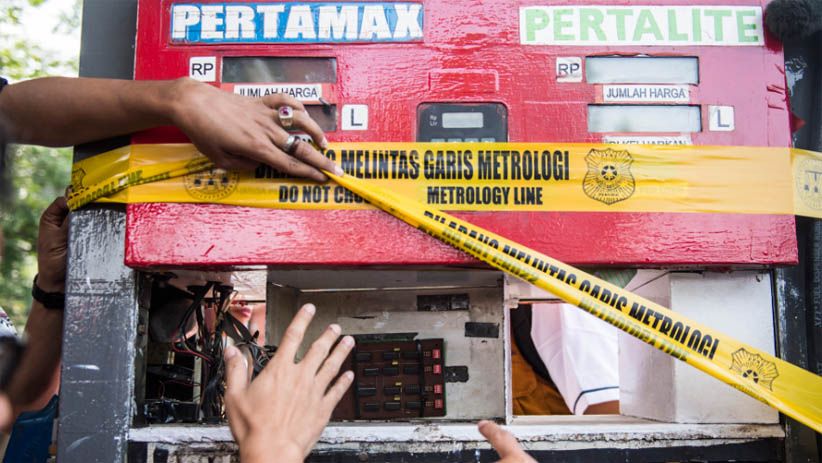 Ketahuan Memanipulasi Jumlah BBM, SPBU di Bandung Disegel