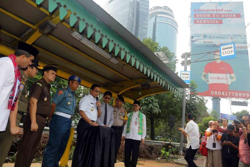 Gubernur Anies Pimpin Apel Penertiban Reklame yang Melanggar Aturan - Bagian 2