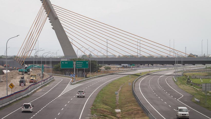 Foto : Panjang Jalan Tol Bertambah 423,17 Km Selama 4 Tahun - Bagian 4