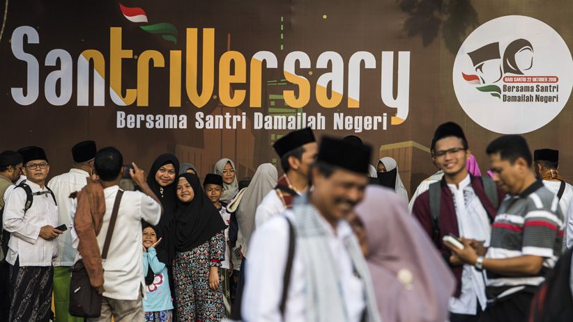 Presiden Jokowi Hadiri Puncak Perayaan Hari Santri Nasional di Bandung - Bagian 3